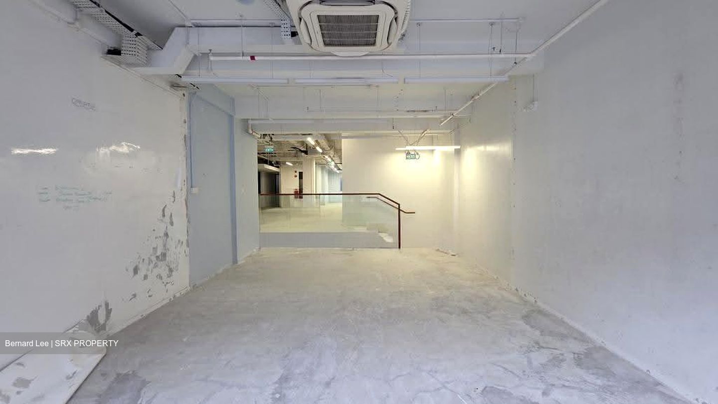 Hongkong Street (D1), Office #630136541